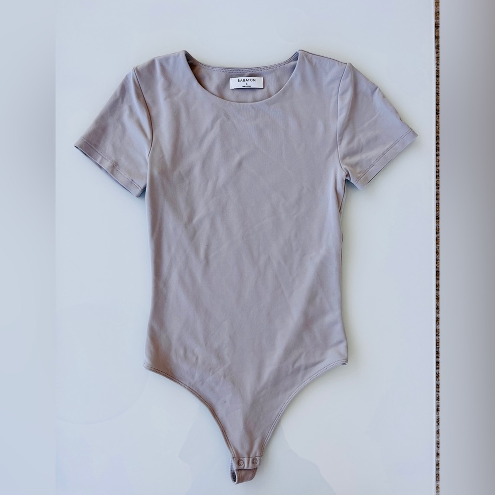 Aritzia Contour Crew Gray Shortsleeve Bodysuit (Brand new)